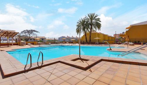 Superior One-Bedroom Apartment with Balcony