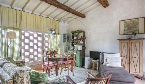 One-Bedroom Apartment with Garden View