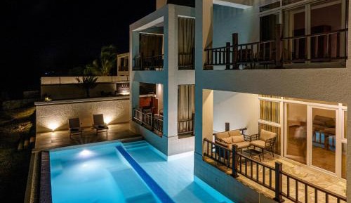Villa - Beach Front