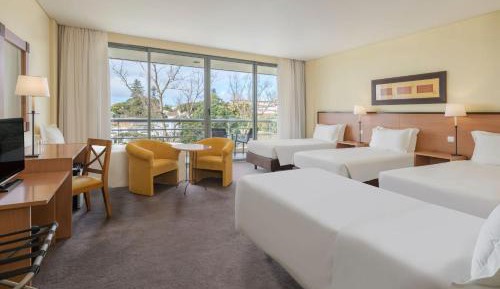 Classic Triple Room with Balcony