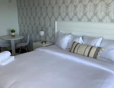 Deluxe Room, 1 King Bed Balcony, Full Unobtructed Ocean View