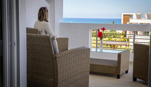 Studio with Sea View