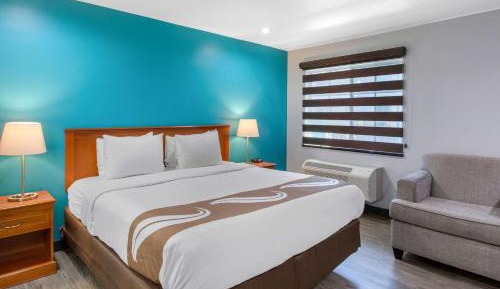 Standard Room, 1 King Bed, Non Smoking