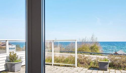 One-Bedroom Holiday Home