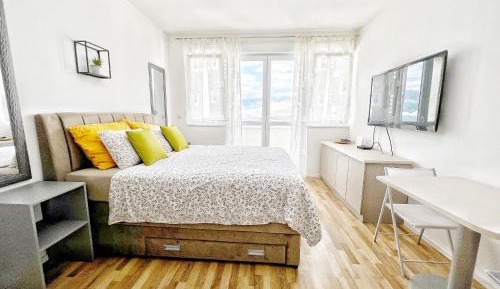 Studio Apartment with Sea View