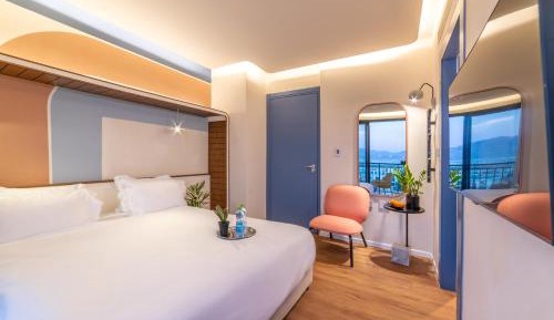 Queen Room with Balcony