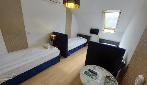 Triple Room with Bathroom