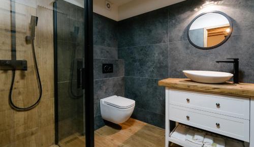 Deluxe Double Room with Shower