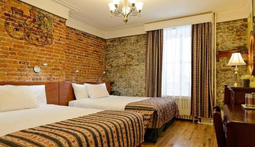 Deluxe Queen Room with Two Queen Beds