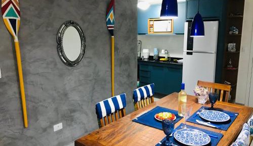 Apartment with Mountain View