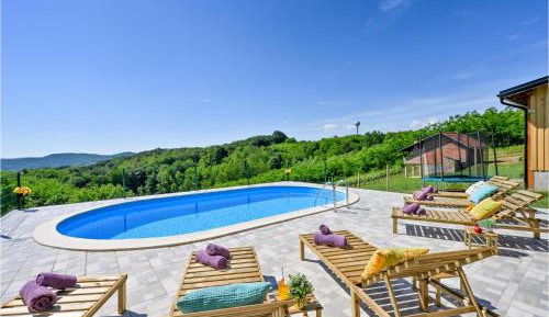 Three-Bedroom Holiday Home 