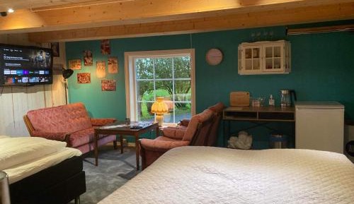 Quadruple Room with Shared Bathroom