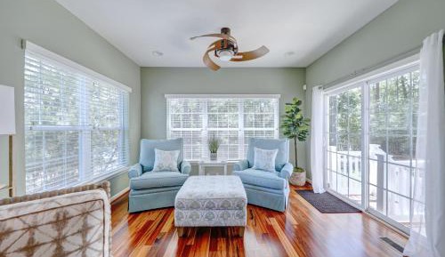Five Bedroom Holiday Home