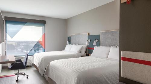 Standard Queen Room with Two Queen Beds