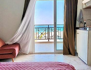 Deluxe Triple Room with Sea View