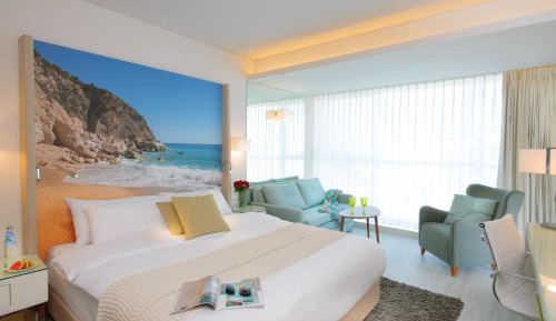 Grand Deluxe Room (2 Adults)