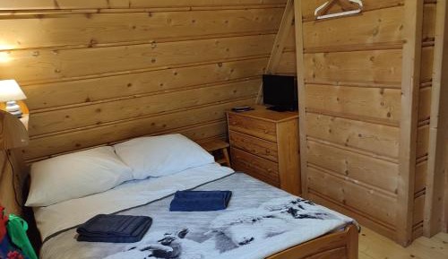 Quadruple Room with Private Bathroom