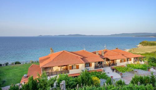 Two-Bedroom Apartment with Terrace and Sea View