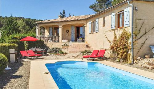 Three-Bedroom Holiday Home 