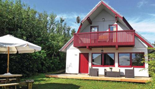 Three-Bedroom Holiday Home 
