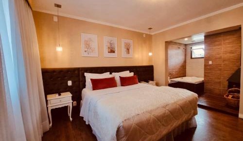 King Suite with Spa Bath