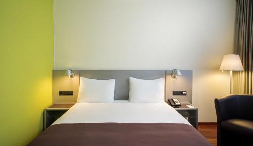 Standard King Room with Larger Floorspace