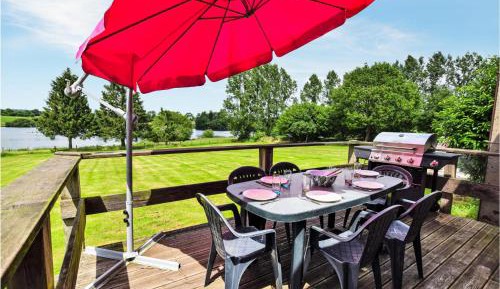 Three-Bedroom Holiday Home 