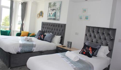 Twin Room with Sea View