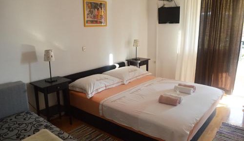 Two-Bedroom Apartment with Balcony and Sea View