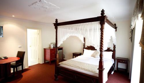 Super Deluxe Queen Room