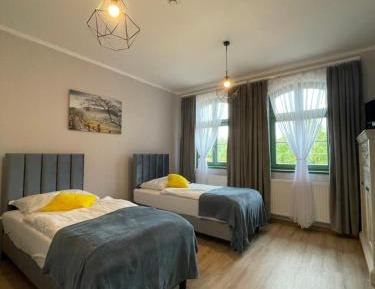 Double or Twin Room with Mountain View