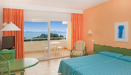 Studio with Sea View (2 Adults)