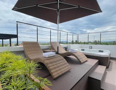 Penthouse Apartment
