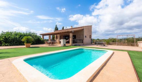 Villa with Garden View