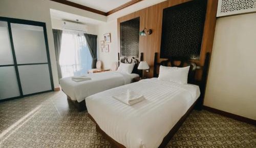 Deluxe Twin Room
