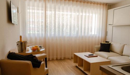 Studio (2 Adults)