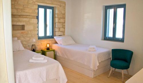 Double or Twin Room with Bathroom