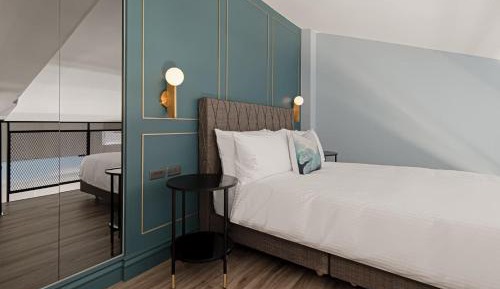 Deluxe Family Suite