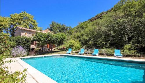 Three-Bedroom Holiday Home 
