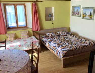 Studio Apartment