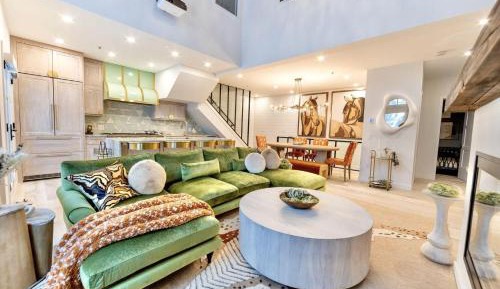 Four-Bedroom Holiday Home