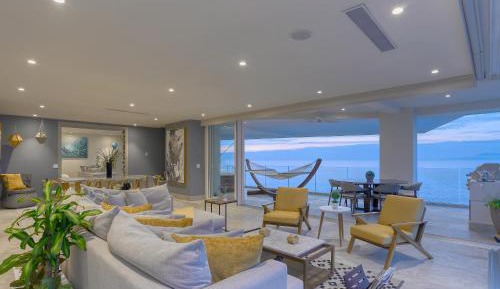 Apartment with Sea View - (Pets are allowed)