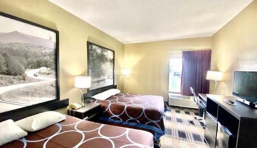 Queen Room with Two Queen Beds - Non-Smoking