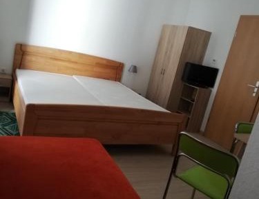 King Studio with Sofa Bed