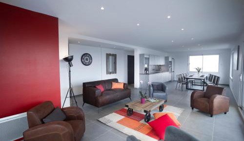 Deluxe Apartment