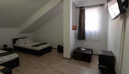 Double or Twin Room with Private Bathroom