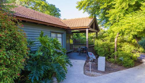 Wooden Cabine With Jacuzzi (2 Adults)