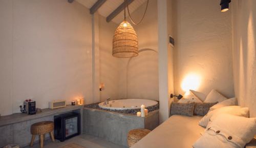 Suite with Spa Bath