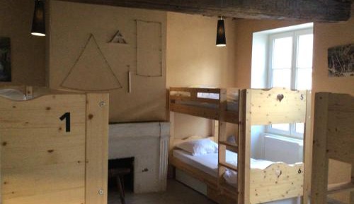 Bunk Bed in Mixed Dormitory Room