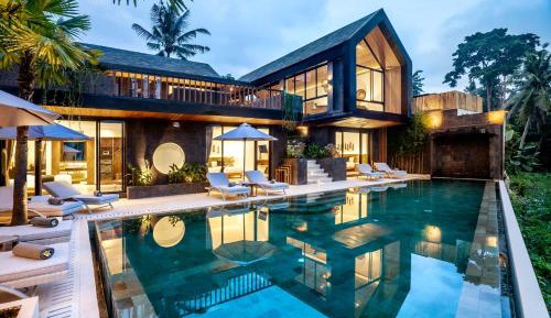 Villa with Private Pool